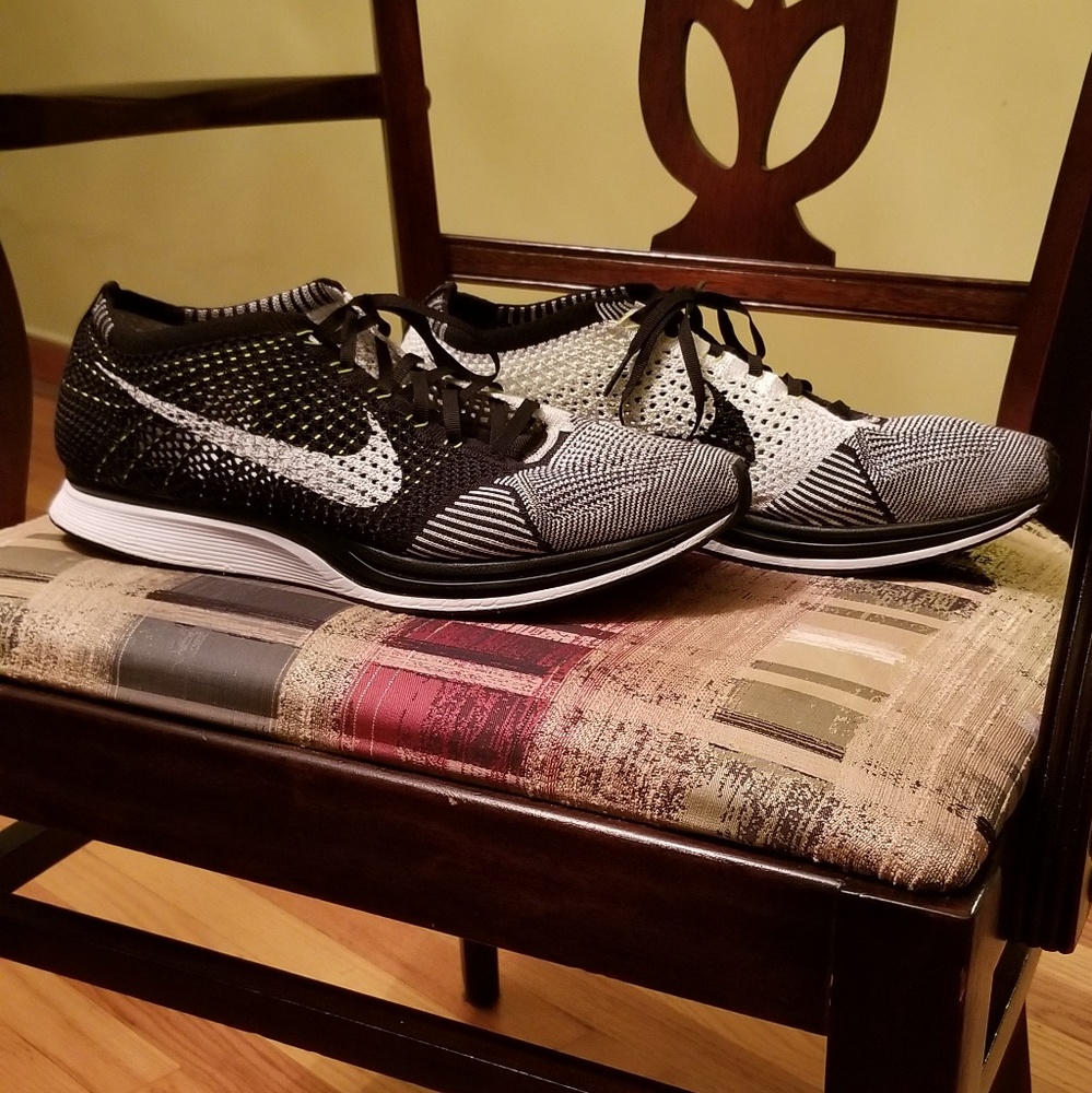 Nike Flyknit Racer size 13